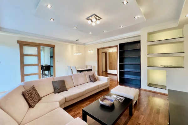 Eper street terraced apartment