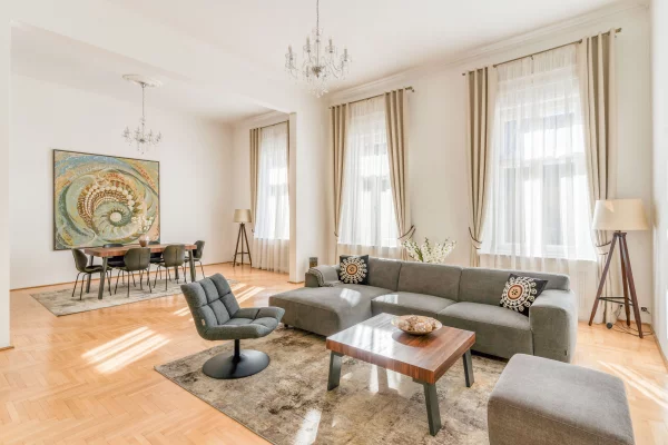 Kálmán Imre Street Apartment