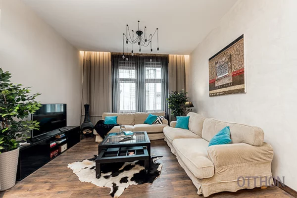 Petőfi Street Apartment