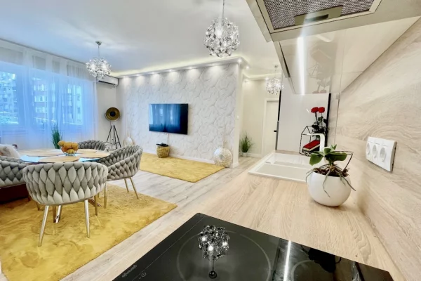 Apartment for Sale in Victor Hugo Street